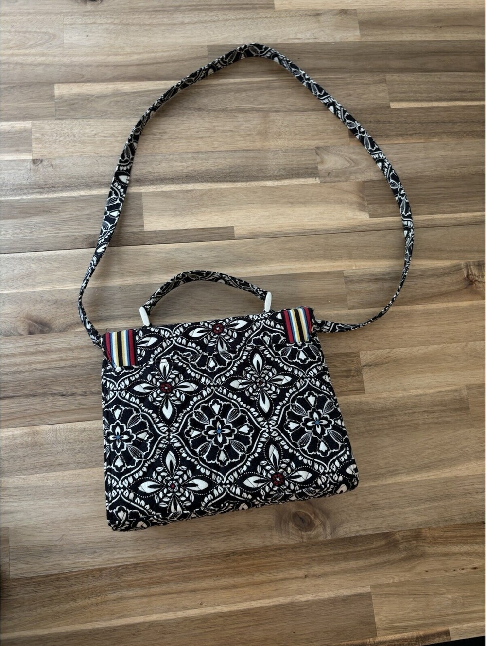 Vera Bradley Black Barcelona Julia Crossbody Bag Purse Satchel Turn Lock - Picture 3 of 9